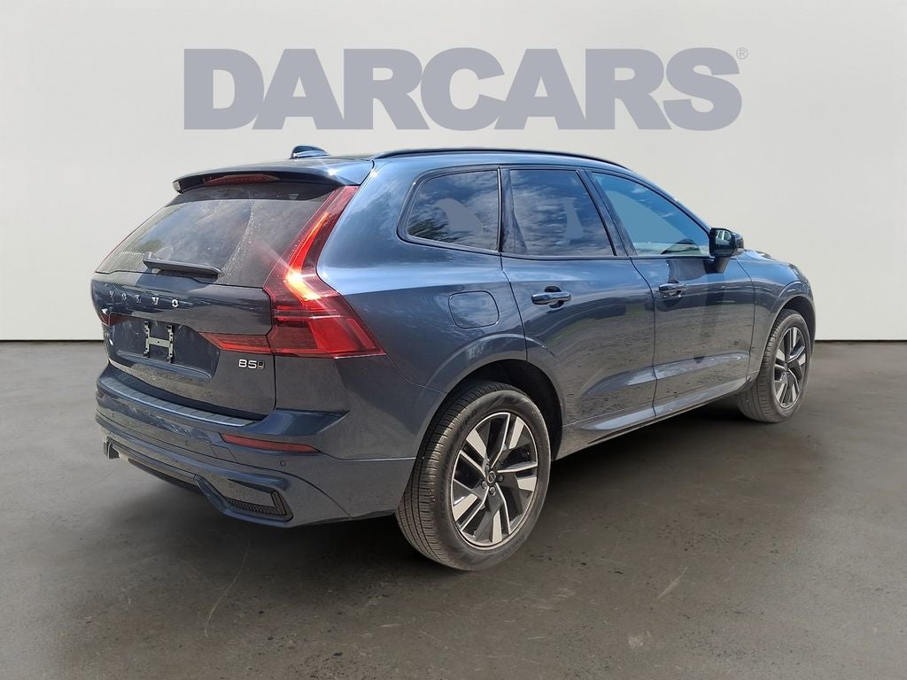 2026 Volvo XC60 B5 Core w/Climate package
