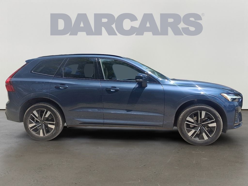 2026 Volvo XC60 B5 Core w/Climate package