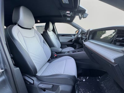 2025 Volkswagen Tiguan 2.0T SE R-Line Black