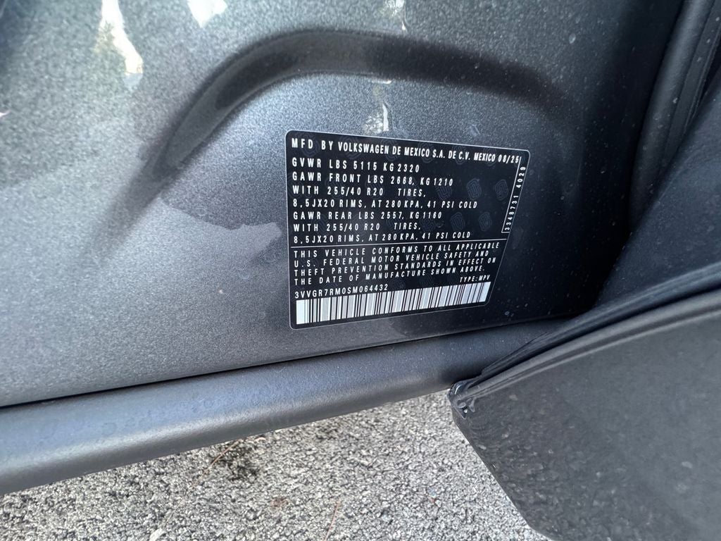 2025 Volkswagen Tiguan 2.0T SE R-Line Black