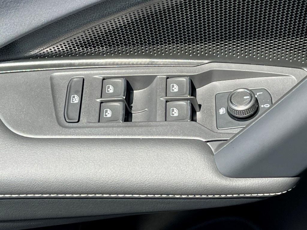 2025 Volkswagen Tiguan 2.0T SE R-Line Black