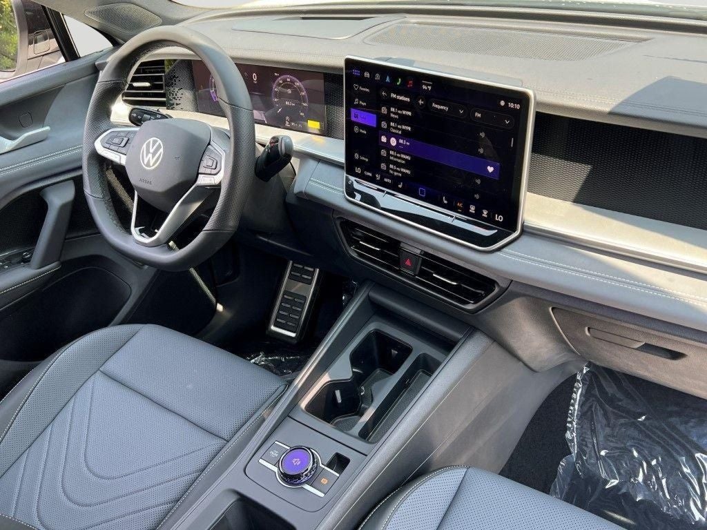 2025 Volkswagen Tiguan 2.0T SE R-Line Black