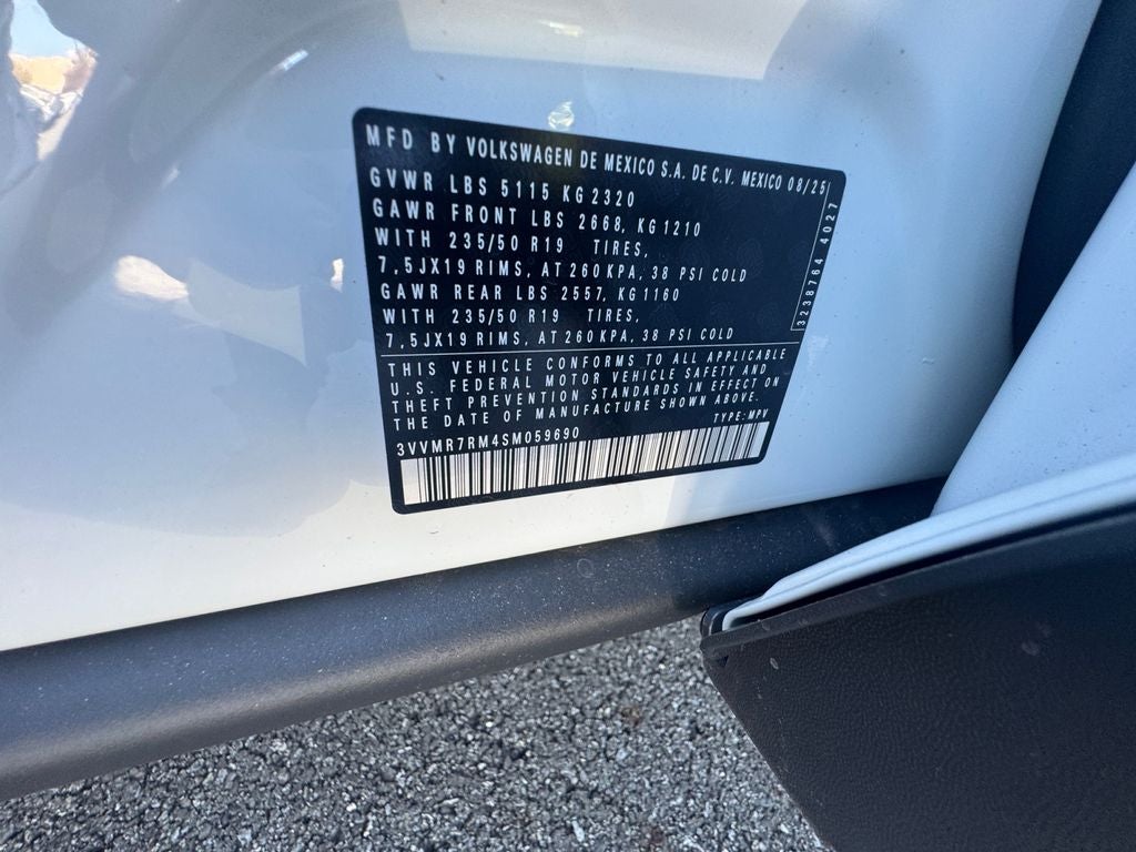 2025 Volkswagen Tiguan 2.0T SE