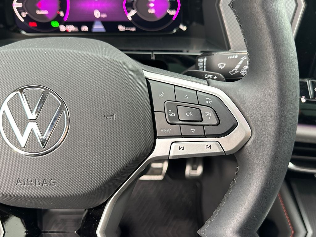 2024 Volkswagen Atlas 2.0T Peak Edition SE w/Technology - Low Miles!