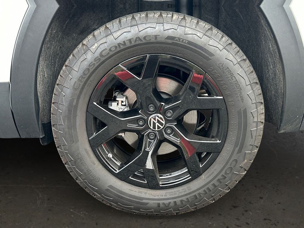 2024 Volkswagen Atlas 2.0T Peak Edition SE w/Technology - Low Miles!