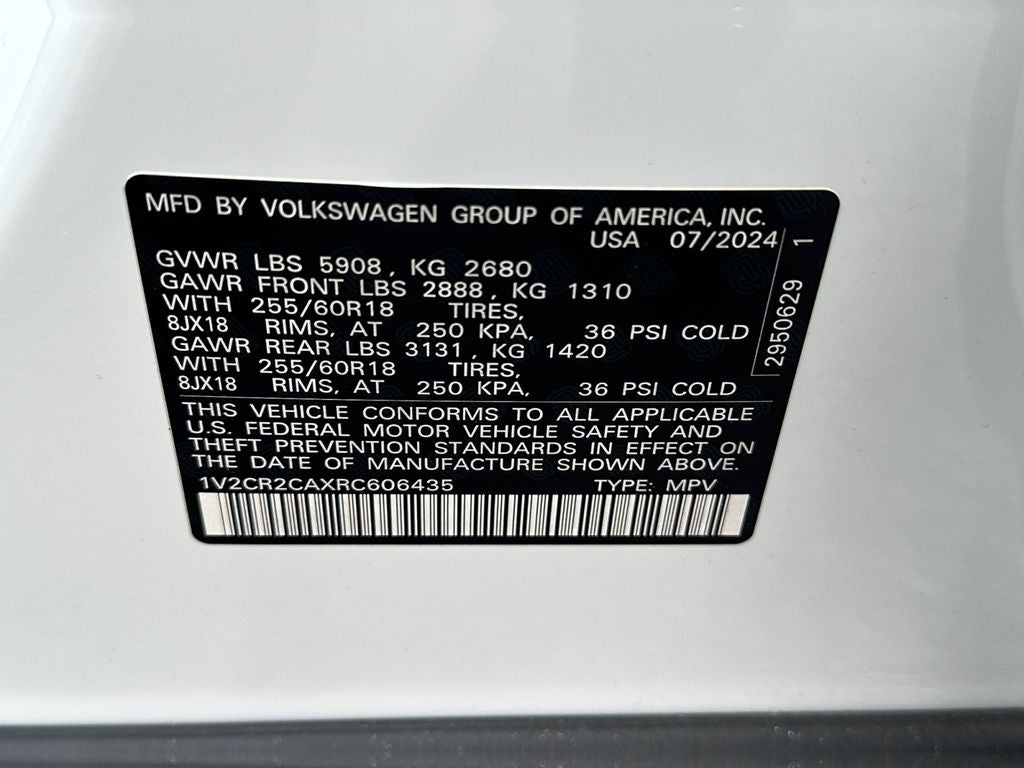 2024 Volkswagen Atlas 2.0T Peak Edition SE w/Technology - Low Miles!