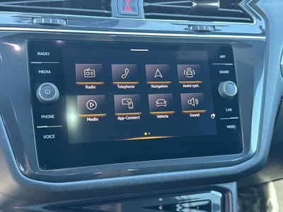 2023 Volkswagen Tiguan 2.0T SE R-Line Black