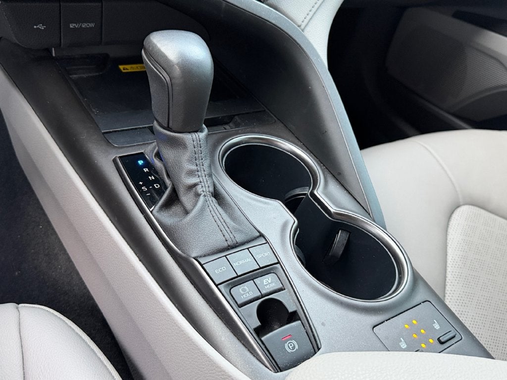 2024 Toyota Camry Hybrid XSE
