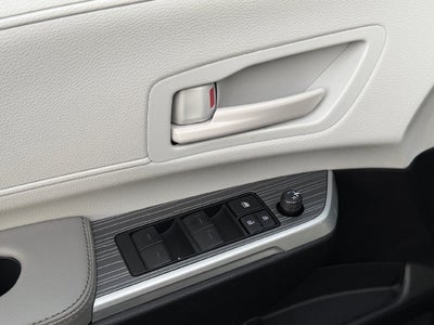 2025 Toyota Sienna LE 8 Passenger