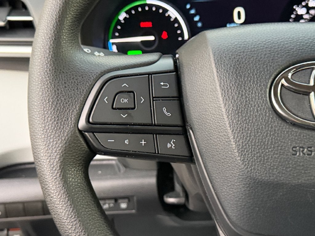2025 Toyota Sienna LE 8 Passenger