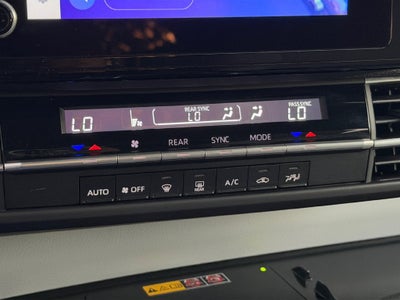 2025 Toyota Sienna LE 8 Passenger