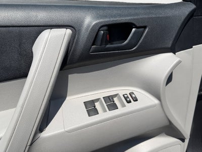 2013 Toyota Highlander Base