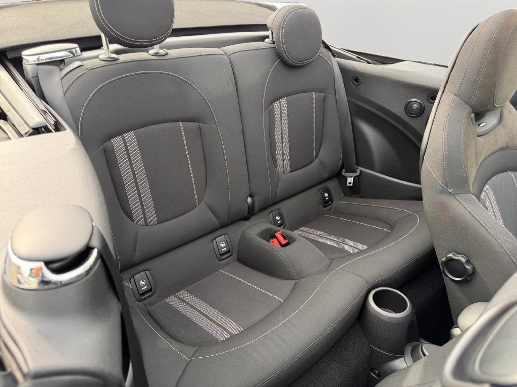 2017 MINI John Cooper Works Base