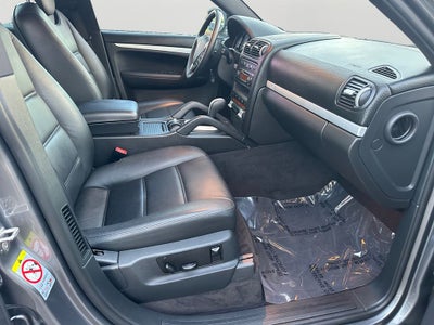 2008 Porsche Cayenne Base