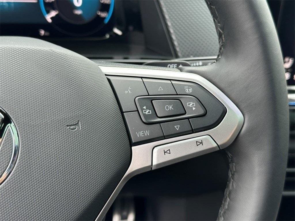 2025 Volkswagen Atlas Cross Sport 2.0T SEL Premium R-Line