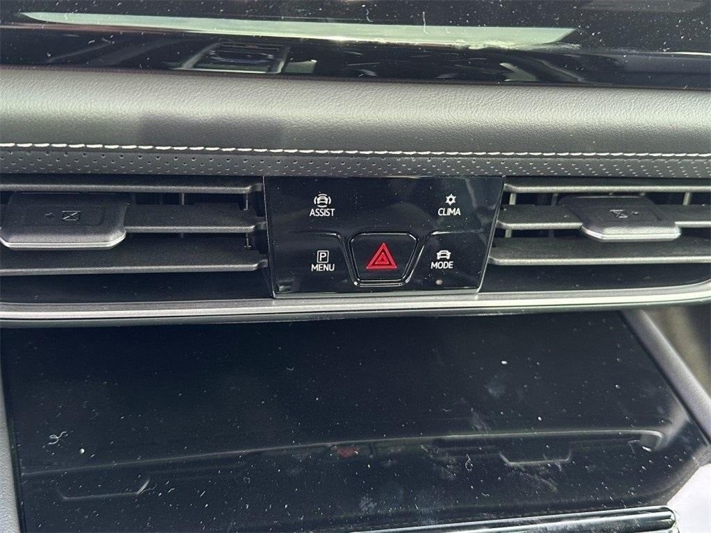 2025 Volkswagen Atlas Cross Sport 2.0T SEL Premium R-Line