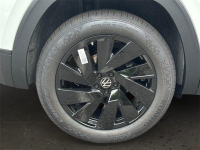 2025 Volkswagen Atlas Cross Sport 2.0T SE w/Technology