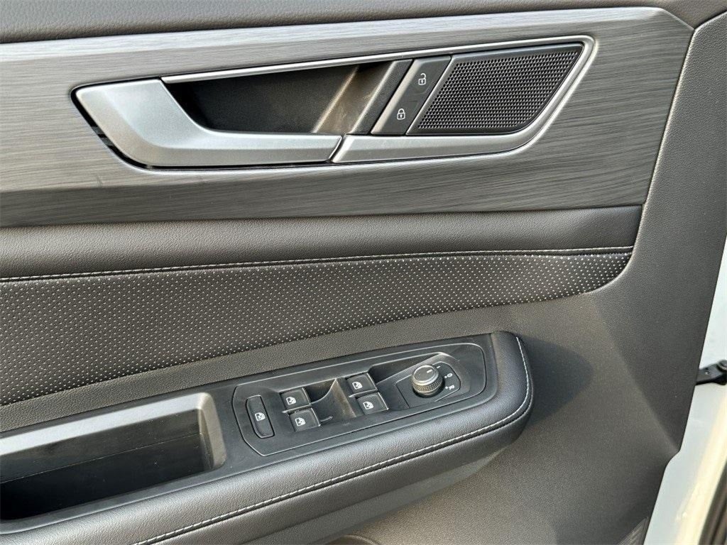 2025 Volkswagen Atlas Cross Sport 2.0T SE