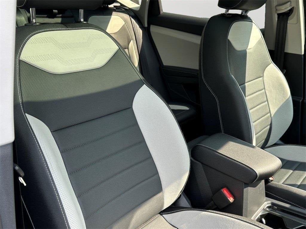 2025 Volkswagen Taos 1.5T SEL