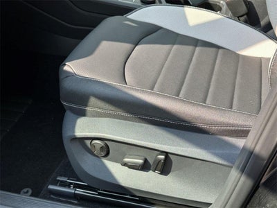 2025 Volkswagen Taos 1.5T SEL