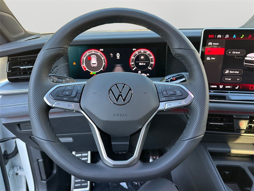 2025 Volkswagen Tiguan 2.0T SE R-Line Black