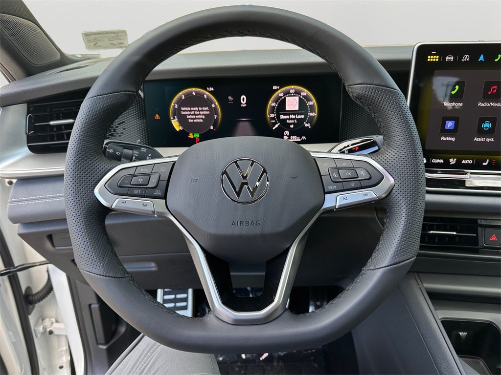 2025 Volkswagen Tiguan 2.0T SE R-Line Black