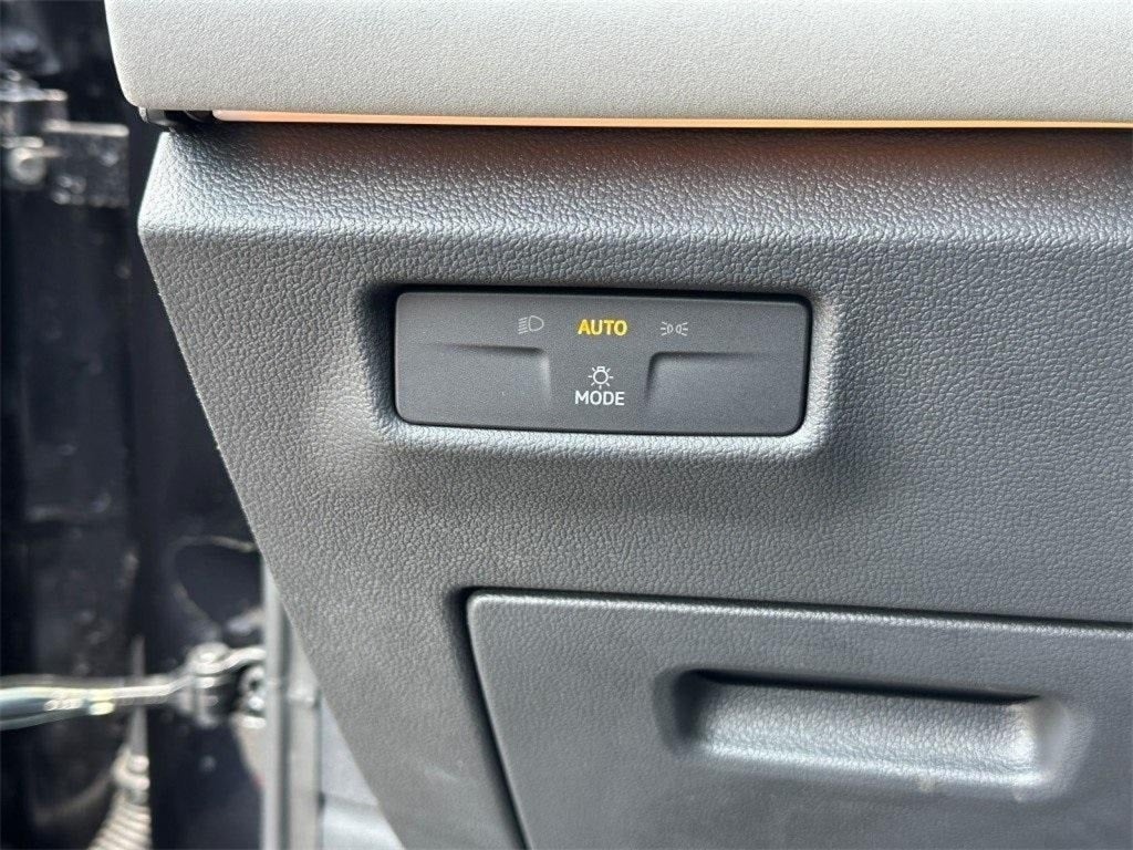 2025 Volkswagen Tiguan 2.0T SE R-Line Black