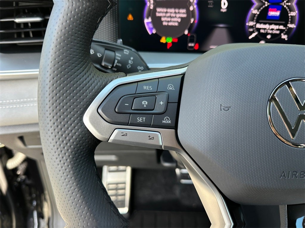 2025 Volkswagen Tiguan 2.0T SE R-Line Black