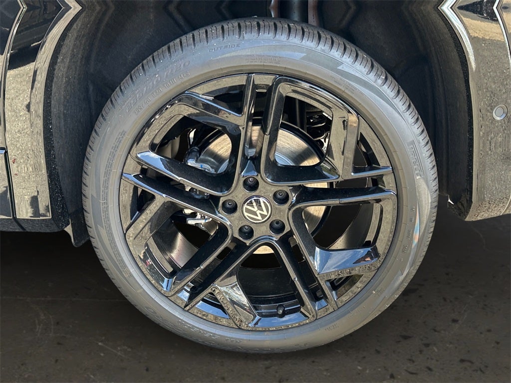 2025 Volkswagen Tiguan 2.0T SE R-Line Black