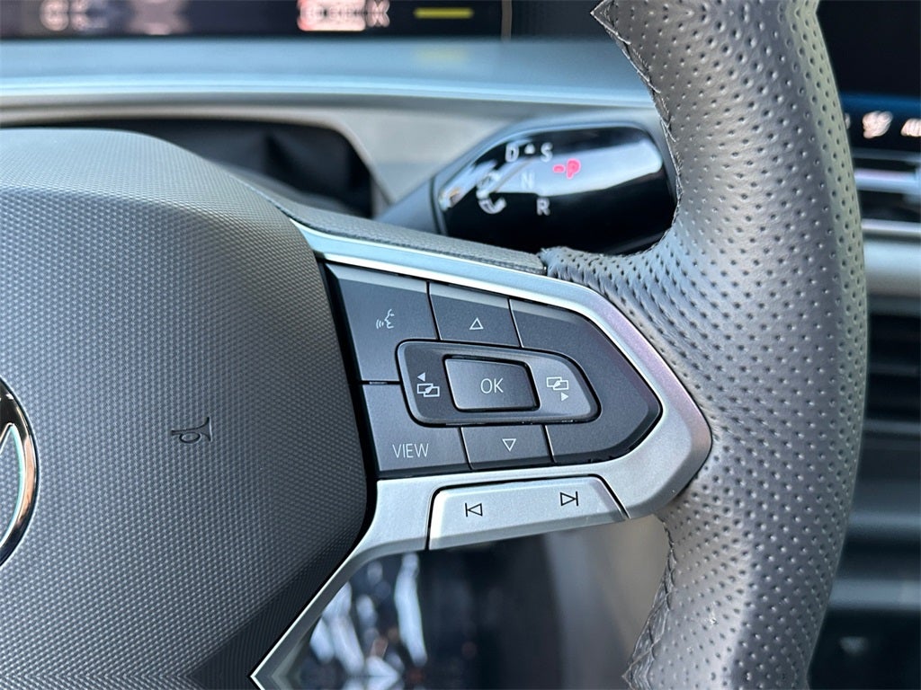 2025 Volkswagen Tiguan 2.0T SE R-Line Black