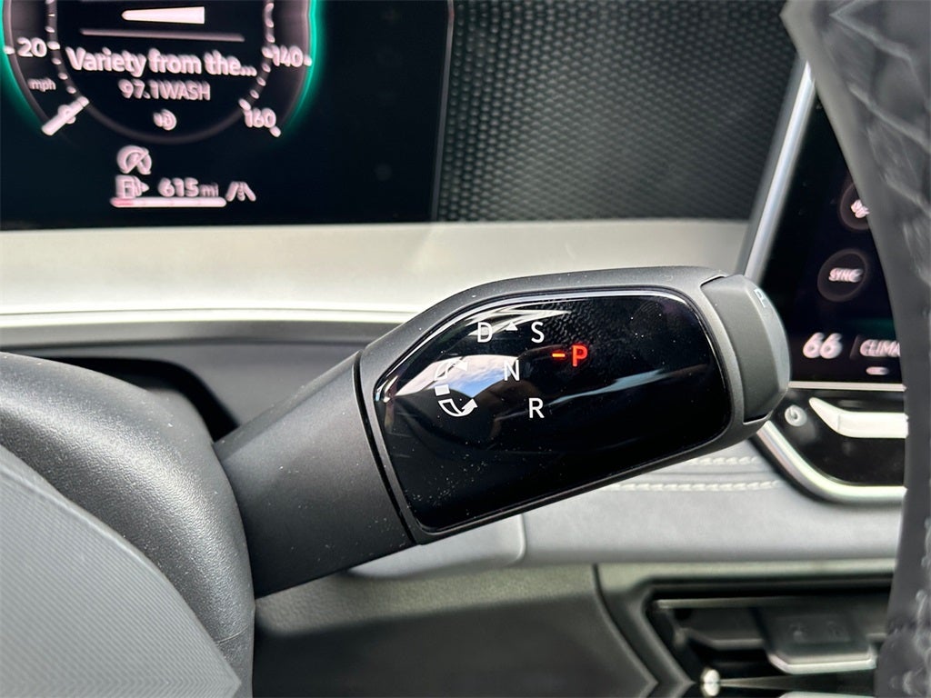 2025 Volkswagen Tiguan 2.0T SE R-Line Black