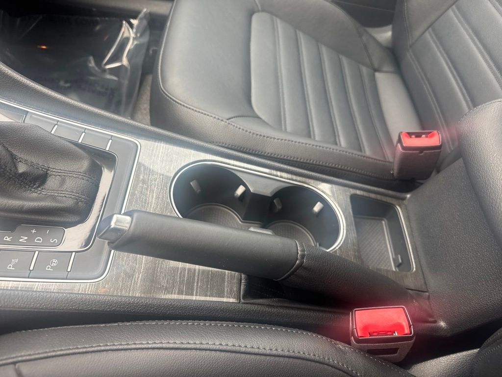 2017 Volkswagen Passat SEL Premium
