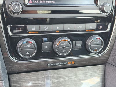 2017 Volkswagen Passat SEL Premium