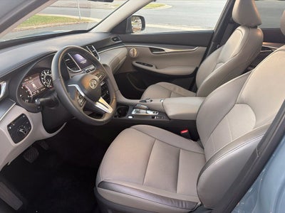 2023 INFINITI QX50 LUXE