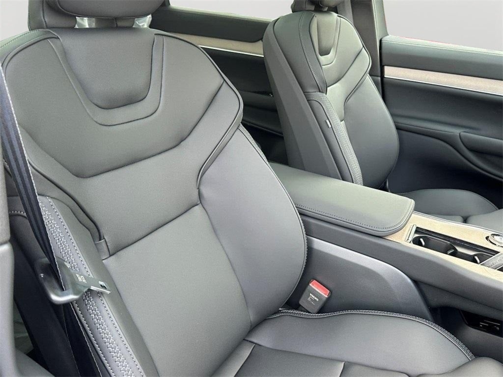 2025 Volvo EX90 Twin Motor Plus 7-Seater