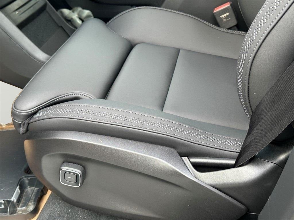 2025 Volvo EX90 Twin Motor Plus 7-Seater