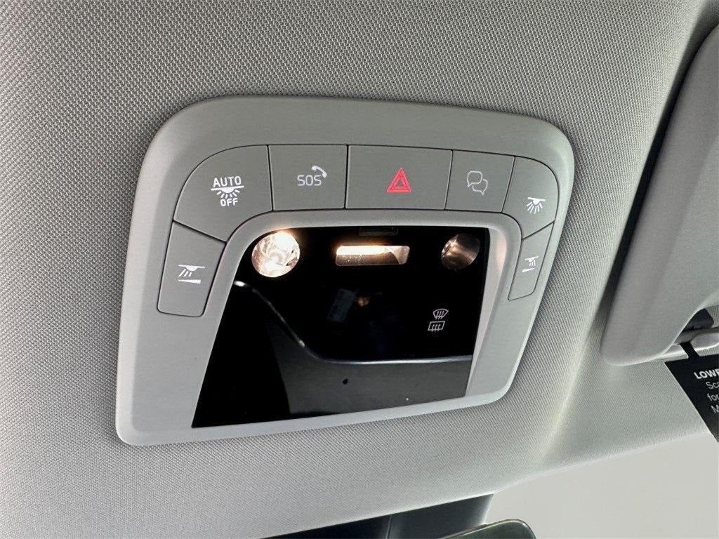 2025 Volvo EX90 Twin Motor Plus 7-Seater