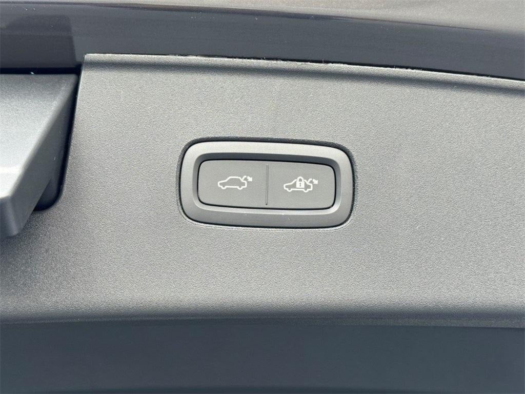 2025 Volvo EX90 Twin Motor Plus 7-Seater