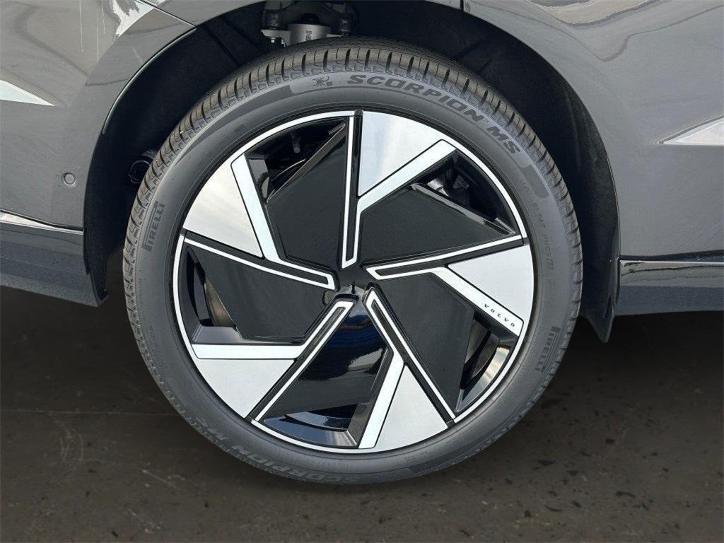 2025 Volvo EX90 Twin Motor Plus 7-Seater