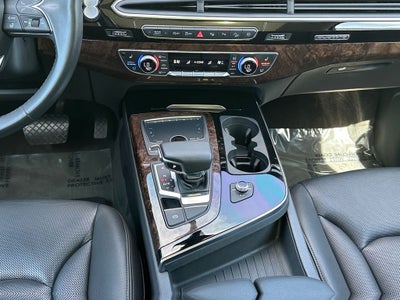 2019 Audi Q7 55 Prestige quattro