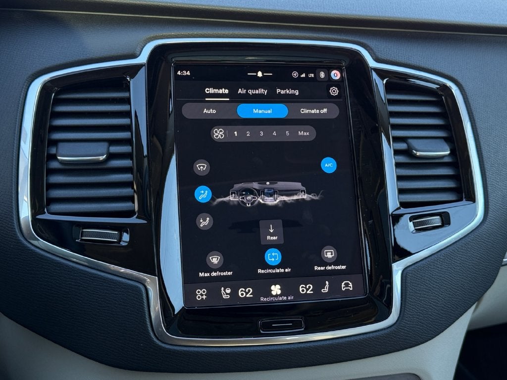 2025 Volvo XC90 B6 Plus 6-Seater Volvo Certified
