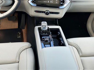 2026 Volvo XC90 B6 Ultra