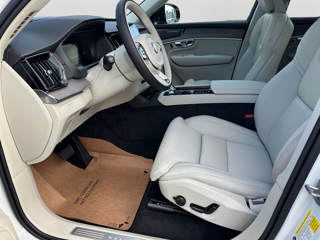 2026 Volvo XC90 B6 Ultra