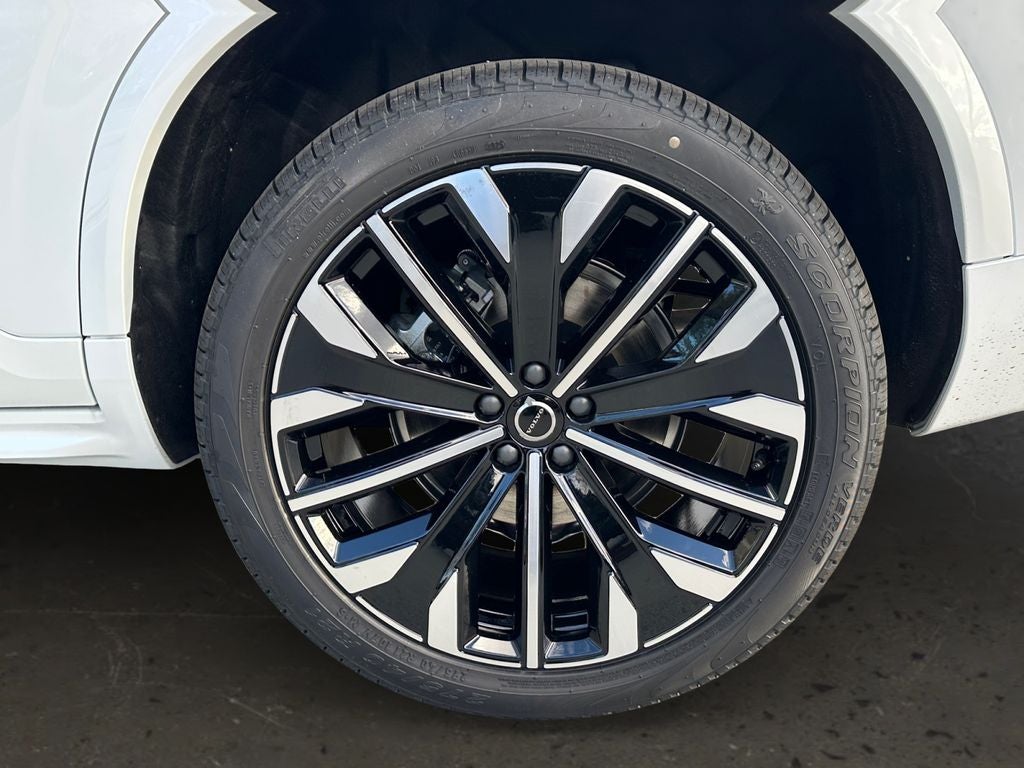 2026 Volvo XC90 B6 Ultra