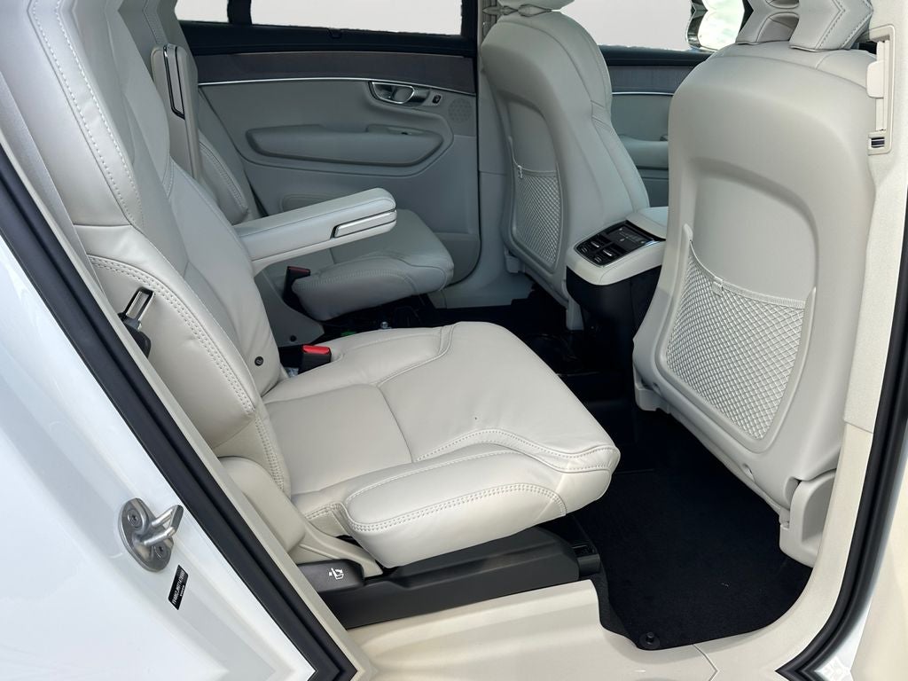 2026 Volvo XC90 B6 Ultra