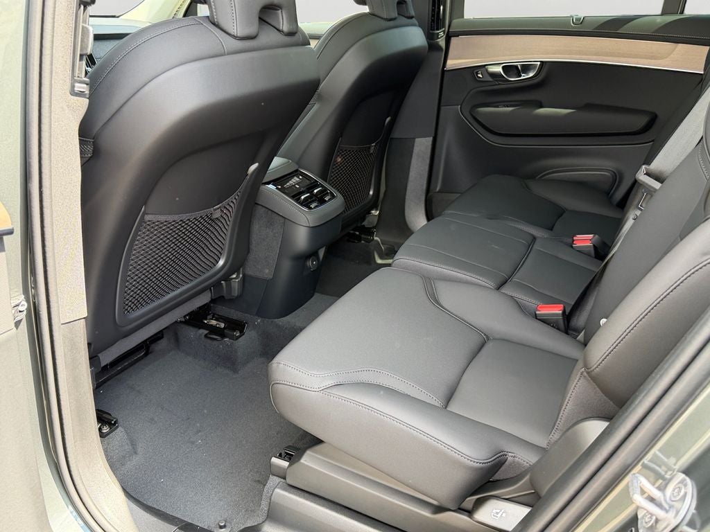 2027 Volvo XC90 B6 Plus 7-Seater