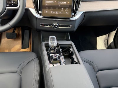 2027 Volvo XC90 B6 Plus 7-Seater