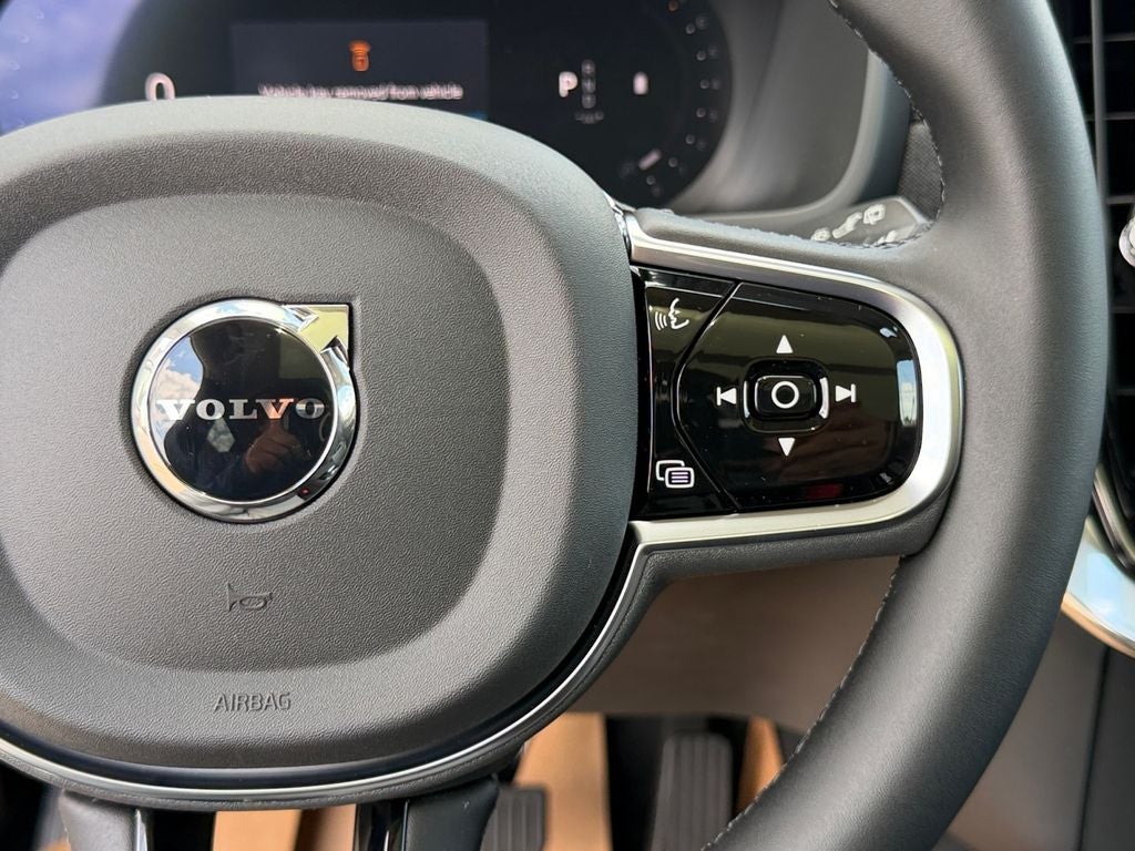 2027 Volvo XC90 B6 Plus 7-Seater