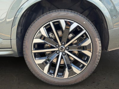 2027 Volvo XC90 B6 Plus 7-Seater