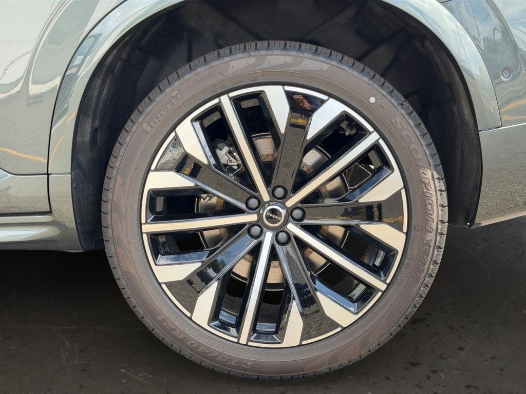 2027 Volvo XC90 B6 Plus 7-Seater